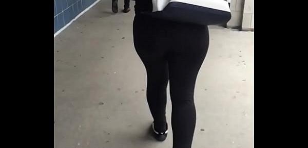  vouyer thick big bubble butt booty classmate candid ass jiggling while walking